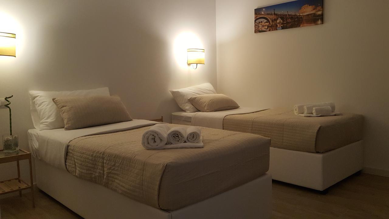 Alloggio Turistico Al Colosseo Bed & Breakfast Rome Exterior photo